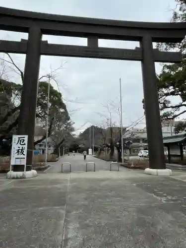 愛知縣護國神社の{uncategorized: "未分類", other: "その他", undefined: "問題あり", building: "その他建物", grave: "お墓", sacred_gate: "鳥居", guardian: "狛犬", statue: "像", buddha: "仏像", history: "歴史", nature: "自然", garden: "庭園", animal: "動物", pagoda: "塔", temizu: "手水舎", mountain_gate: "山門・神門", sanctuary: "本殿・本堂", subordinate: "末社・摂社", art: "芸術", scenery: "景色", jizo: "地蔵", ema: "絵馬", goshuin: "御朱印", omikuji: "おみくじ", items: "授与品その他", amulet: "お守り", goshuincho: "御朱印帳", eats: "食事", festival: "お祭り", votive_dance: "神楽", shichigosan: "七五三参", wedding: "結婚式", experience: "体験その他", initially: "初詣", around: "周辺", anti_infection: "感染症対策"}