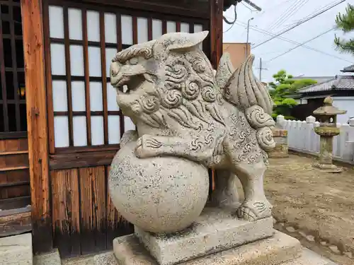 八幡神社の狛犬