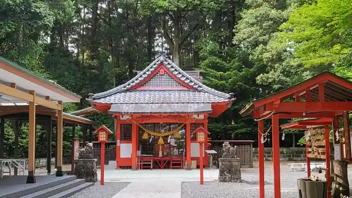 郡山八幡神社の{uncategorized: "未分類", other: "その他", undefined: "問題あり", building: "その他建物", grave: "お墓", sacred_gate: "鳥居", guardian: "狛犬", statue: "像", buddha: "仏像", history: "歴史", nature: "自然", garden: "庭園", animal: "動物", pagoda: "塔", temizu: "手水舎", mountain_gate: "山門・神門", sanctuary: "本殿・本堂", subordinate: "末社・摂社", art: "芸術", scenery: "景色", jizo: "地蔵", ema: "絵馬", goshuin: "御朱印", omikuji: "おみくじ", items: "授与品その他", amulet: "お守り", goshuincho: "御朱印帳", eats: "食事", festival: "お祭り", votive_dance: "神楽", shichigosan: "七五三参", wedding: "結婚式", experience: "体験その他", initially: "初詣", around: "周辺", anti_infection: "感染症対策"}