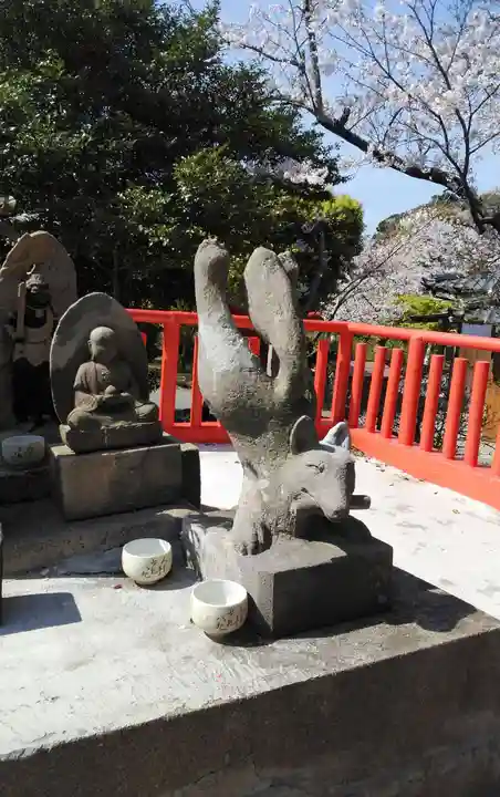 東郷神社の像