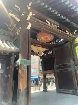 大阪天満宮の山門・神門