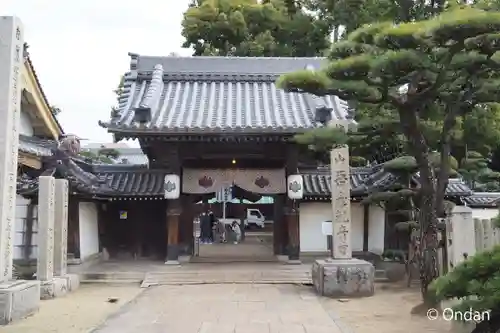 大聖観音寺（あびこ観音）の山門