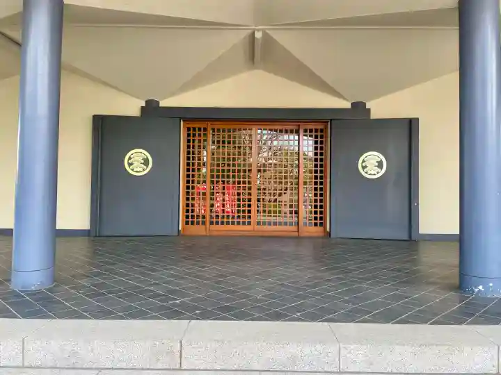 蓮華寺の{uncategorized: "未分類", other: "その他", undefined: "問題あり", building: "その他建物", grave: "お墓", sacred_gate: "鳥居", guardian: "狛犬", statue: "像", buddha: "仏像", history: "歴史", nature: "自然", garden: "庭園", animal: "動物", pagoda: "塔", temizu: "手水舎", mountain_gate: "山門・神門", sanctuary: "本殿・本堂", subordinate: "末社・摂社", art: "芸術", scenery: "景色", jizo: "地蔵", ema: "絵馬", goshuin: "御朱印", omikuji: "おみくじ", items: "授与品その他", amulet: "お守り", goshuincho: "御朱印帳", eats: "食事", festival: "お祭り", votive_dance: "神楽", shichigosan: "七五三参", wedding: "結婚式", experience: "体験その他", initially: "初詣", around: "周辺", anti_infection: "感染症対策"}