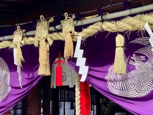 萱野神社の本殿