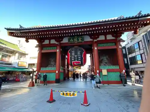 浅草寺の山門