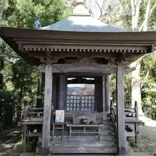 高館義経堂の本殿・本堂