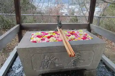 三原八幡宮の手水舎