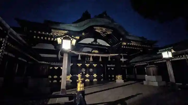 穴八幡宮の本殿・本堂