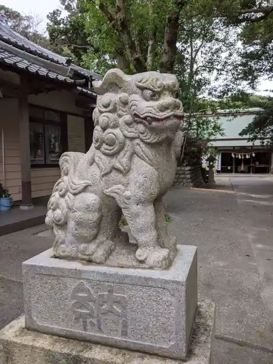 白羽神社の狛犬