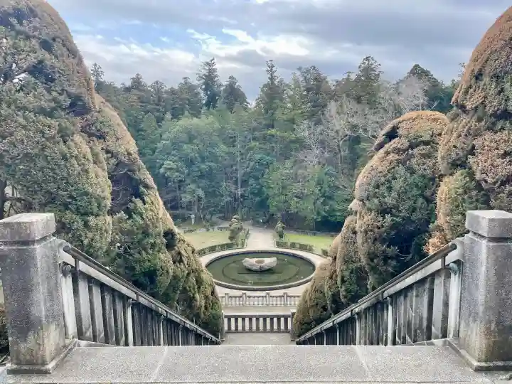 成田山平和大塔の{uncategorized: "未分類", other: "その他", undefined: "問題あり", building: "その他建物", grave: "お墓", sacred_gate: "鳥居", guardian: "狛犬", statue: "像", buddha: "仏像", history: "歴史", nature: "自然", garden: "庭園", animal: "動物", pagoda: "塔", temizu: "手水舎", mountain_gate: "山門・神門", sanctuary: "本殿・本堂", subordinate: "末社・摂社", art: "芸術", scenery: "景色", jizo: "地蔵", ema: "絵馬", goshuin: "御朱印", omikuji: "おみくじ", items: "授与品その他", amulet: "お守り", goshuincho: "御朱印帳", eats: "食事", festival: "お祭り", votive_dance: "神楽", shichigosan: "七五三参", wedding: "結婚式", experience: "体験その他", initially: "初詣", around: "周辺", anti_infection: "感染症対策"}