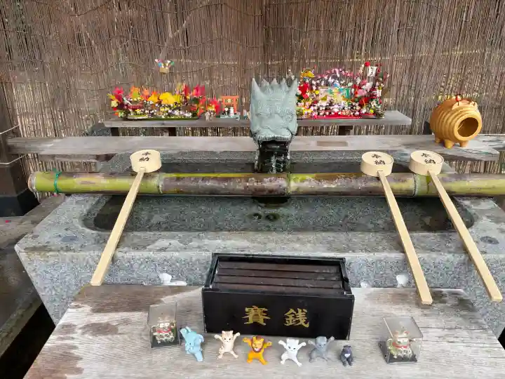 鎌数伊勢大神宮の{uncategorized: "未分類", other: "その他", undefined: "問題あり", building: "その他建物", grave: "お墓", sacred_gate: "鳥居", guardian: "狛犬", statue: "像", buddha: "仏像", history: "歴史", nature: "自然", garden: "庭園", animal: "動物", pagoda: "塔", temizu: "手水舎", mountain_gate: "山門・神門", sanctuary: "本殿・本堂", subordinate: "末社・摂社", art: "芸術", scenery: "景色", jizo: "地蔵", ema: "絵馬", goshuin: "御朱印", omikuji: "おみくじ", items: "授与品その他", amulet: "お守り", goshuincho: "御朱印帳", eats: "食事", festival: "お祭り", votive_dance: "神楽", shichigosan: "七五三参", wedding: "結婚式", experience: "体験その他", initially: "初詣", around: "周辺", anti_infection: "感染症対策"}