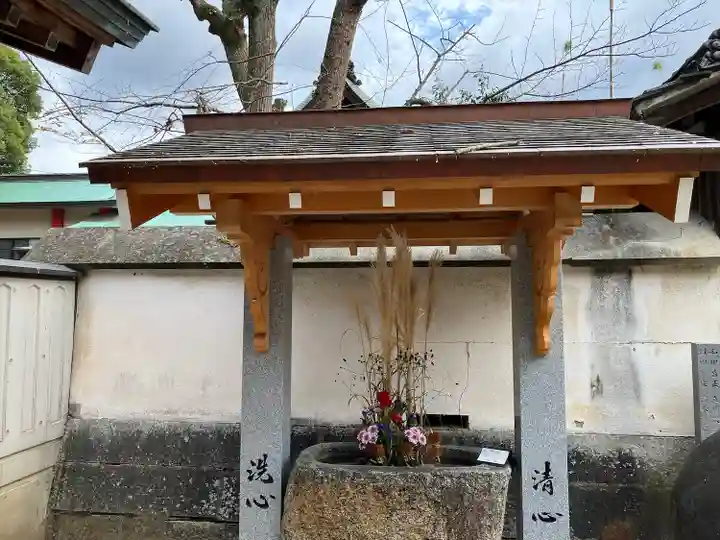 三津厳島神社の手水舎