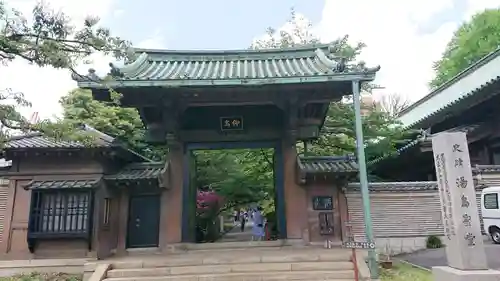 湯島聖堂の山門・神門