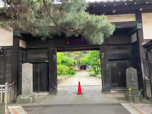 三寳寺の山門