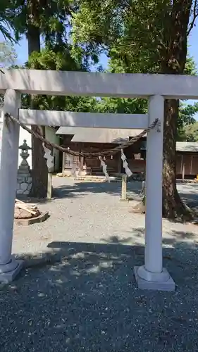 三嶋神社の鳥居