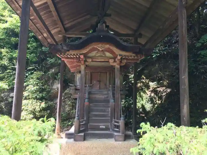 円成寺の本殿・本堂