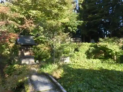 馬見岡綿向神社の建物その他