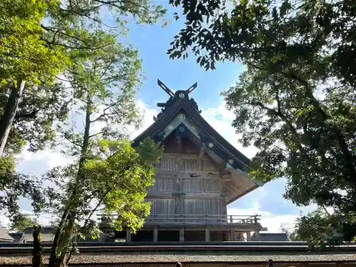 出雲大社の{uncategorized: "未分類", other: "その他", undefined: "問題あり", building: "その他建物", grave: "お墓", sacred_gate: "鳥居", guardian: "狛犬", statue: "像", buddha: "仏像", history: "歴史", nature: "自然", garden: "庭園", animal: "動物", pagoda: "塔", temizu: "手水舎", mountain_gate: "山門・神門", sanctuary: "本殿・本堂", subordinate: "末社・摂社", art: "芸術", scenery: "景色", jizo: "地蔵", ema: "絵馬", goshuin: "御朱印", omikuji: "おみくじ", items: "授与品その他", amulet: "お守り", goshuincho: "御朱印帳", eats: "食事", festival: "お祭り", votive_dance: "神楽", shichigosan: "七五三参", wedding: "結婚式", experience: "体験その他", initially: "初詣", around: "周辺", anti_infection: "感染症対策"}