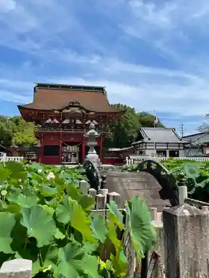伊賀八幡宮の山門・神門