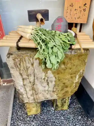 勝運稲荷の{uncategorized: "未分類", other: "その他", undefined: "問題あり", building: "その他建物", grave: "お墓", sacred_gate: "鳥居", guardian: "狛犬", statue: "像", buddha: "仏像", history: "歴史", nature: "自然", garden: "庭園", animal: "動物", pagoda: "塔", temizu: "手水舎", mountain_gate: "山門・神門", sanctuary: "本殿・本堂", subordinate: "末社・摂社", art: "芸術", scenery: "景色", jizo: "地蔵", ema: "絵馬", goshuin: "御朱印", omikuji: "おみくじ", items: "授与品その他", amulet: "お守り", goshuincho: "御朱印帳", eats: "食事", festival: "お祭り", votive_dance: "神楽", shichigosan: "七五三参", wedding: "結婚式", experience: "体験その他", initially: "初詣", around: "周辺", anti_infection: "感染症対策"}