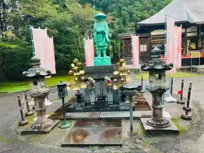 龍蔵寺(新潟県)