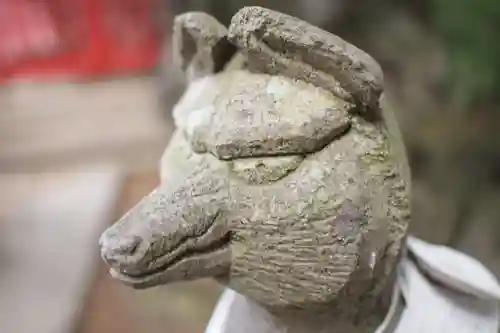 東八幡神社の狛犬