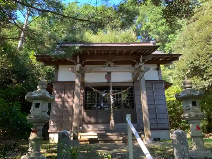 八幡神社の本殿・本堂
