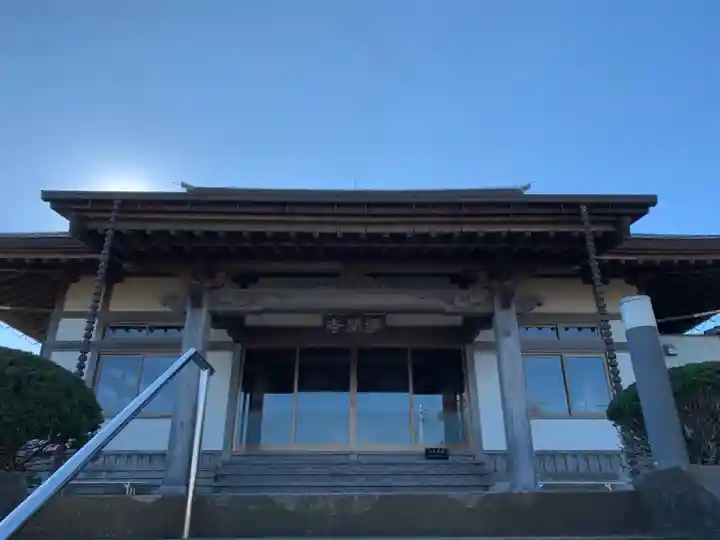 浄閑寺の本殿・本堂