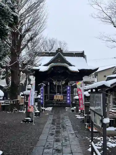 取手八坂神社の{uncategorized: "未分類", other: "その他", undefined: "問題あり", building: "その他建物", grave: "お墓", sacred_gate: "鳥居", guardian: "狛犬", statue: "像", buddha: "仏像", history: "歴史", nature: "自然", garden: "庭園", animal: "動物", pagoda: "塔", temizu: "手水舎", mountain_gate: "山門・神門", sanctuary: "本殿・本堂", subordinate: "末社・摂社", art: "芸術", scenery: "景色", jizo: "地蔵", ema: "絵馬", goshuin: "御朱印", omikuji: "おみくじ", items: "授与品その他", amulet: "お守り", goshuincho: "御朱印帳", eats: "食事", festival: "お祭り", votive_dance: "神楽", shichigosan: "七五三参", wedding: "結婚式", experience: "体験その他", initially: "初詣", around: "周辺", anti_infection: "感染症対策"}