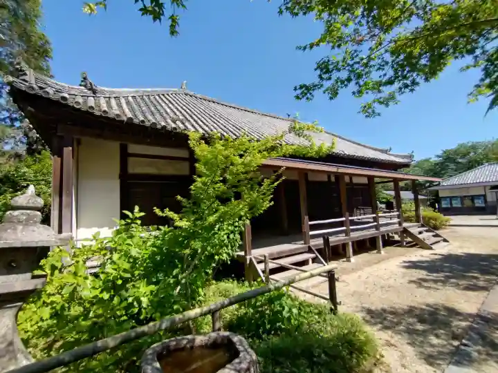 矢田寺の{uncategorized: "未分類", other: "その他", undefined: "問題あり", building: "その他建物", grave: "お墓", sacred_gate: "鳥居", guardian: "狛犬", statue: "像", buddha: "仏像", history: "歴史", nature: "自然", garden: "庭園", animal: "動物", pagoda: "塔", temizu: "手水舎", mountain_gate: "山門・神門", sanctuary: "本殿・本堂", subordinate: "末社・摂社", art: "芸術", scenery: "景色", jizo: "地蔵", ema: "絵馬", goshuin: "御朱印", omikuji: "おみくじ", items: "授与品その他", amulet: "お守り", goshuincho: "御朱印帳", eats: "食事", festival: "お祭り", votive_dance: "神楽", shichigosan: "七五三参", wedding: "結婚式", experience: "体験その他", initially: "初詣", around: "周辺", anti_infection: "感染症対策"}