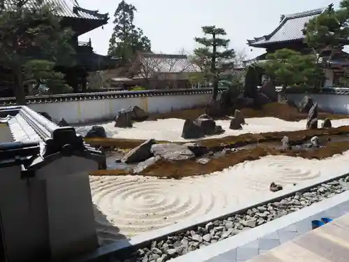 漢陽寺の庭園