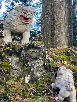 富士山東口本宮 冨士浅間神社の狛犬
