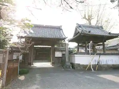 徳圓寺の山門・神門