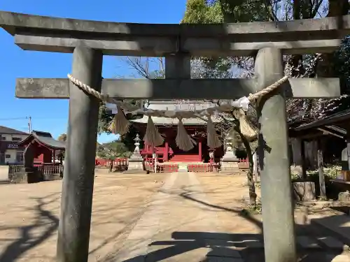 三芳野神社の{uncategorized: "未分類", other: "その他", undefined: "問題あり", building: "その他建物", grave: "お墓", sacred_gate: "鳥居", guardian: "狛犬", statue: "像", buddha: "仏像", history: "歴史", nature: "自然", garden: "庭園", animal: "動物", pagoda: "塔", temizu: "手水舎", mountain_gate: "山門・神門", sanctuary: "本殿・本堂", subordinate: "末社・摂社", art: "芸術", scenery: "景色", jizo: "地蔵", ema: "絵馬", goshuin: "御朱印", omikuji: "おみくじ", items: "授与品その他", amulet: "お守り", goshuincho: "御朱印帳", eats: "食事", festival: "お祭り", votive_dance: "神楽", shichigosan: "七五三参", wedding: "結婚式", experience: "体験その他", initially: "初詣", around: "周辺", anti_infection: "感染症対策"}