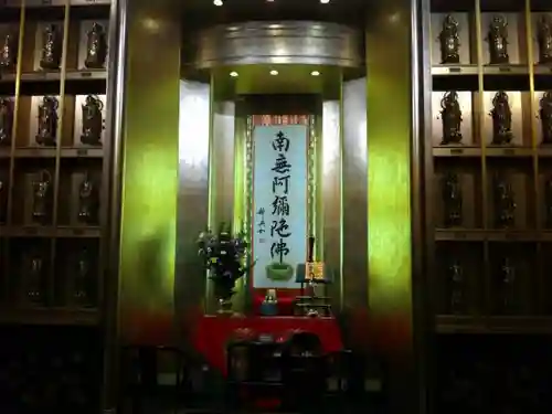 東本願寺本廟 牛久浄苑（牛久大仏）の本殿・本堂