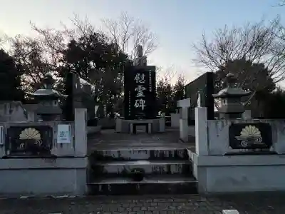 比島観音の{uncategorized: "未分類", other: "その他", undefined: "問題あり", building: "その他建物", grave: "お墓", sacred_gate: "鳥居", guardian: "狛犬", statue: "像", buddha: "仏像", history: "歴史", nature: "自然", garden: "庭園", animal: "動物", pagoda: "塔", temizu: "手水舎", mountain_gate: "山門・神門", sanctuary: "本殿・本堂", subordinate: "末社・摂社", art: "芸術", scenery: "景色", jizo: "地蔵", ema: "絵馬", goshuin: "御朱印", omikuji: "おみくじ", items: "授与品その他", amulet: "お守り", goshuincho: "御朱印帳", eats: "食事", festival: "お祭り", votive_dance: "神楽", shichigosan: "七五三参", wedding: "結婚式", experience: "体験その他", initially: "初詣", around: "周辺", anti_infection: "感染症対策"}