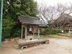 犬尾神社の手水