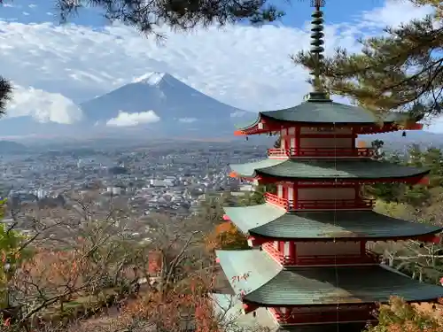 新倉富士浅間神社の景色