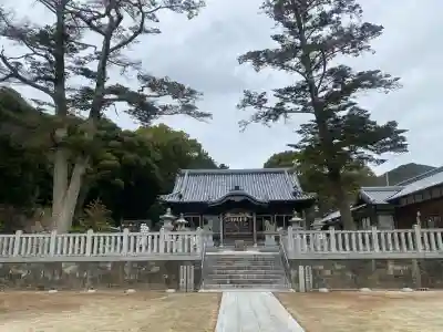 上田八幡神社の{uncategorized: "未分類", other: "その他", undefined: "問題あり", building: "その他建物", grave: "お墓", sacred_gate: "鳥居", guardian: "狛犬", statue: "像", buddha: "仏像", history: "歴史", nature: "自然", garden: "庭園", animal: "動物", pagoda: "塔", temizu: "手水舎", mountain_gate: "山門・神門", sanctuary: "本殿・本堂", subordinate: "末社・摂社", art: "芸術", scenery: "景色", jizo: "地蔵", ema: "絵馬", goshuin: "御朱印", omikuji: "おみくじ", items: "授与品その他", amulet: "お守り", goshuincho: "御朱印帳", eats: "食事", festival: "お祭り", votive_dance: "神楽", shichigosan: "七五三参", wedding: "結婚式", experience: "体験その他", initially: "初詣", around: "周辺", anti_infection: "感染症対策"}