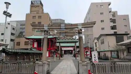 鷲神社の{uncategorized: "未分類", other: "その他", undefined: "問題あり", building: "その他建物", grave: "お墓", sacred_gate: "鳥居", guardian: "狛犬", statue: "像", buddha: "仏像", history: "歴史", nature: "自然", garden: "庭園", animal: "動物", pagoda: "塔", temizu: "手水舎", mountain_gate: "山門・神門", sanctuary: "本殿・本堂", subordinate: "末社・摂社", art: "芸術", scenery: "景色", jizo: "地蔵", ema: "絵馬", goshuin: "御朱印", omikuji: "おみくじ", items: "授与品その他", amulet: "お守り", goshuincho: "御朱印帳", eats: "食事", festival: "お祭り", votive_dance: "神楽", shichigosan: "七五三参", wedding: "結婚式", experience: "体験その他", initially: "初詣", around: "周辺", anti_infection: "感染症対策"}