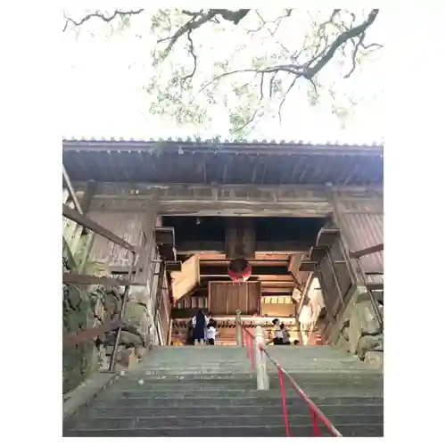 吉備津神社の山門