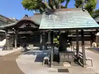 泉蔵寺の{uncategorized: "未分類", other: "その他", undefined: "問題あり", building: "その他建物", grave: "お墓", sacred_gate: "鳥居", guardian: "狛犬", statue: "像", buddha: "仏像", history: "歴史", nature: "自然", garden: "庭園", animal: "動物", pagoda: "塔", temizu: "手水舎", mountain_gate: "山門・神門", sanctuary: "本殿・本堂", subordinate: "末社・摂社", art: "芸術", scenery: "景色", jizo: "地蔵", ema: "絵馬", goshuin: "御朱印", omikuji: "おみくじ", items: "授与品その他", amulet: "お守り", goshuincho: "御朱印帳", eats: "食事", festival: "お祭り", votive_dance: "神楽", shichigosan: "七五三参", wedding: "結婚式", experience: "体験その他", initially: "初詣", around: "周辺", anti_infection: "感染症対策"}