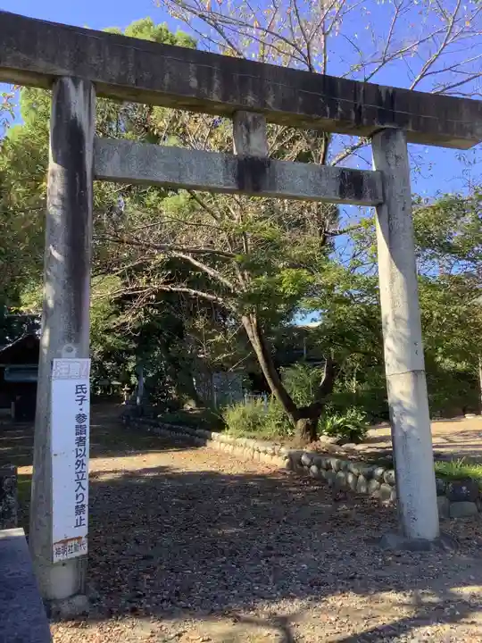 神明社(宮浦)の鳥居
