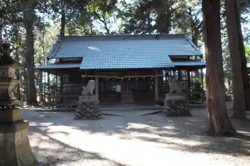 菅谷神社の本殿