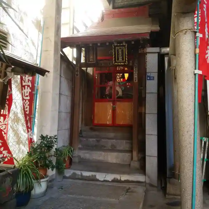 出世稲荷神社/岩代稲荷神社の本殿・本堂