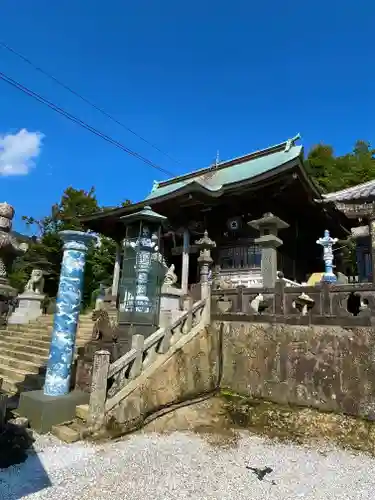 陶山神社の本殿