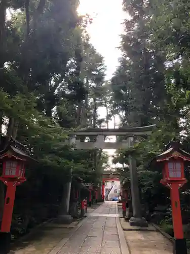 馬橋稲荷神社の鳥居