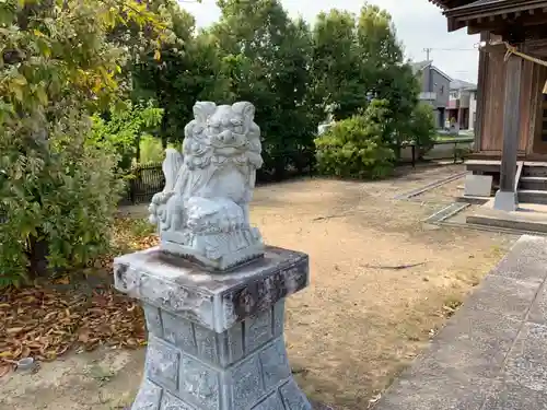 神明神社の狛犬