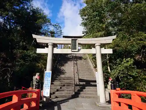 城山八幡宮の鳥居