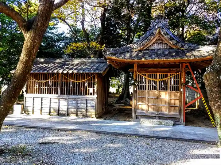 犬ヶ坪神明社の末社・摂社